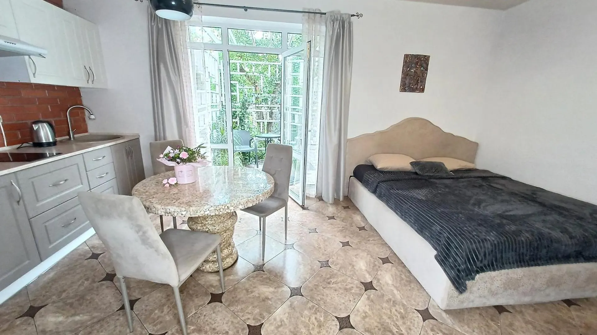 Гостьовий Будинок Осокорки Kyiv Guest house