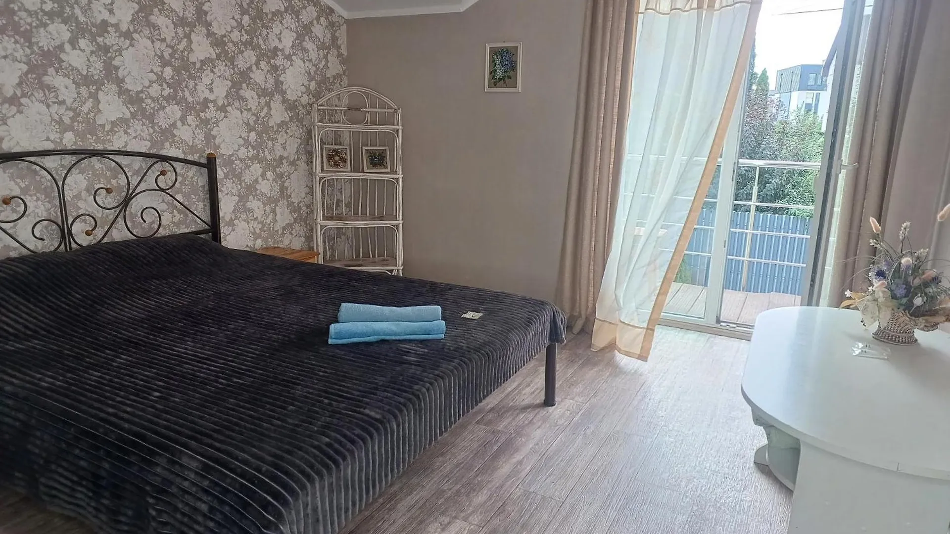 Гостьовий Будинок Осокорки Kyiv Guest house